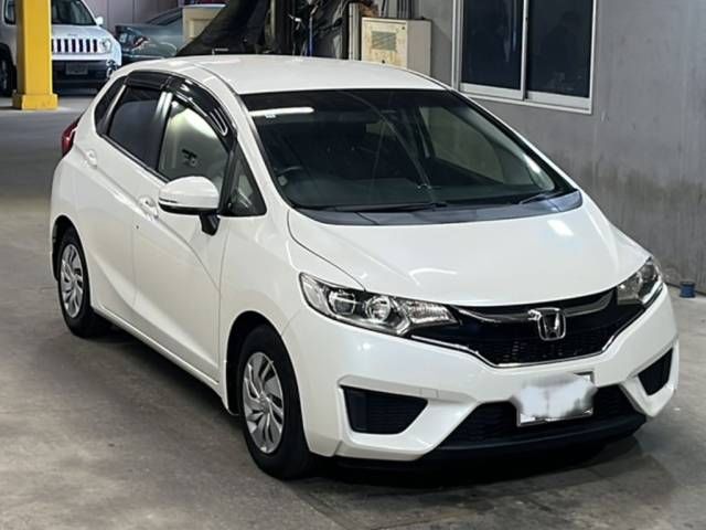 2016 Honda Fit 13G・Lパッケージ auction photo 4