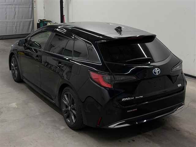 2023 Toyota Corolla Touring ハイブリッドダブルバイビー auction photo 2