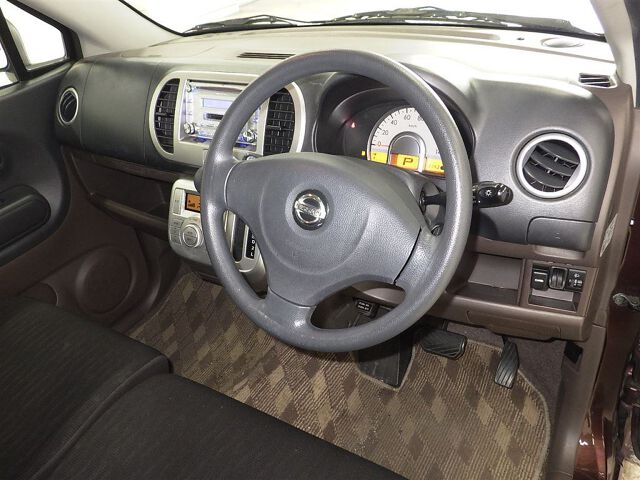 2010 Nissan モコ Eショコラティエ auction photo 3
