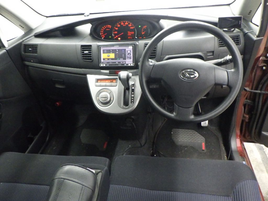 2006 Daihatsu Move Custom X auction photo 3