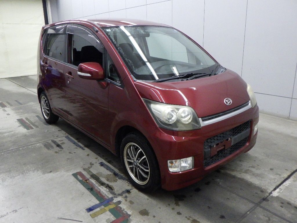 2006 Daihatsu Move Custom X Japan auction vehicle