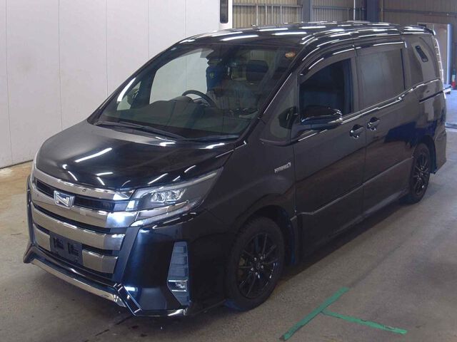 2017 Toyota Noah HV SI auction photo 4