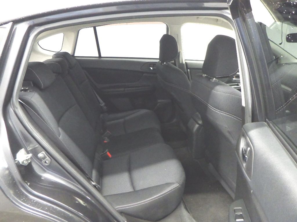 2013 Subaru インプレッサ スポーツ 2.0i auction photo 7