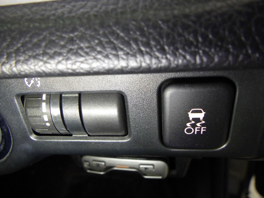 2013 Subaru インプレッサ スポーツ 2.0i auction photo 8
