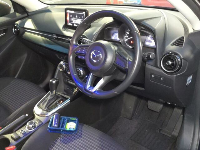 2017 Mazda Demio 13S auction photo 3