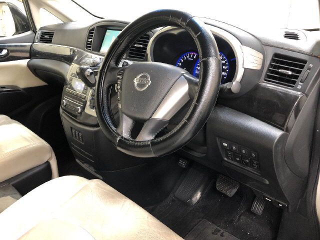 2010 Nissan Elgrand ライダー auction photo 6