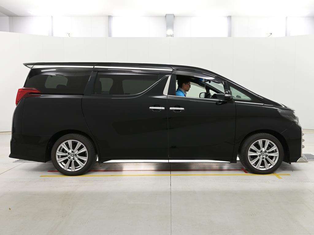 2021 Toyota Alphard 2.5S Type Gold auction photo 3