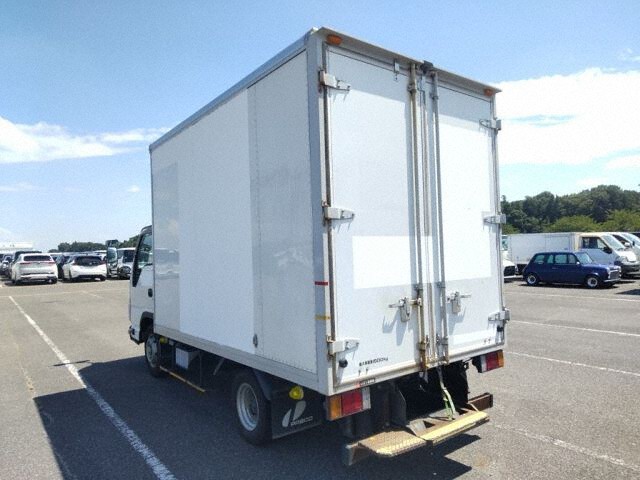 2016 Isuzu Elf Panel van auction photo 2