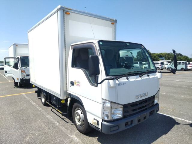 2016 Isuzu Elf Panel van Japan auction vehicle