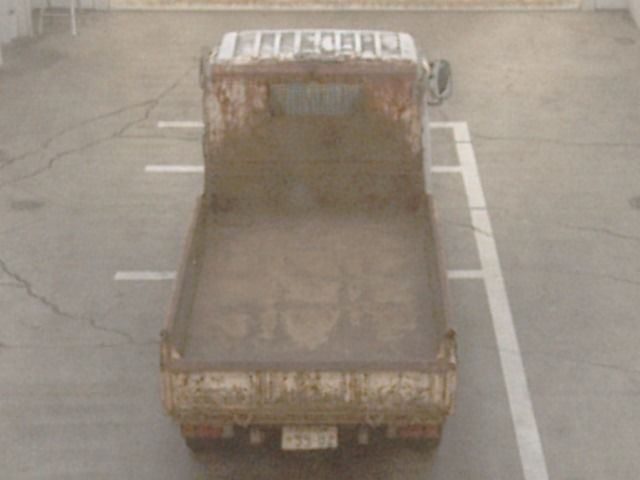 2003 Isuzu Elf dump auction photo 3