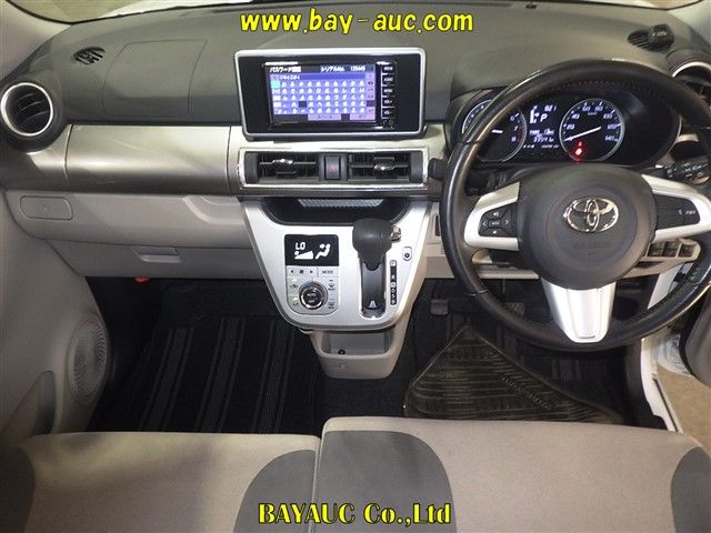 2021 Toyota ピクシスジョイ F G SA III auction photo 6