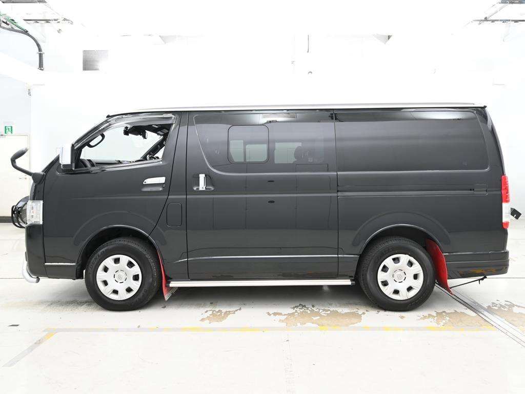 2022 Toyota Hiace Super GL Dark Ply 4WD auction photo 4