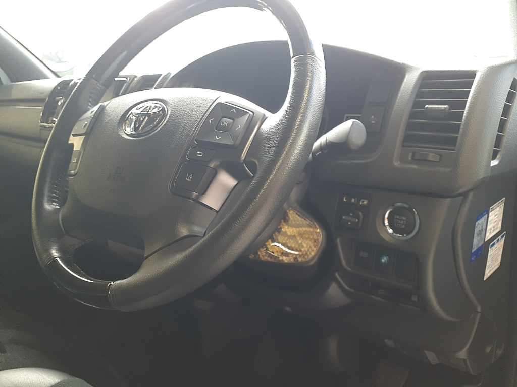 2022 Toyota Hiace Super GL Dark Ply 4WD auction photo 9