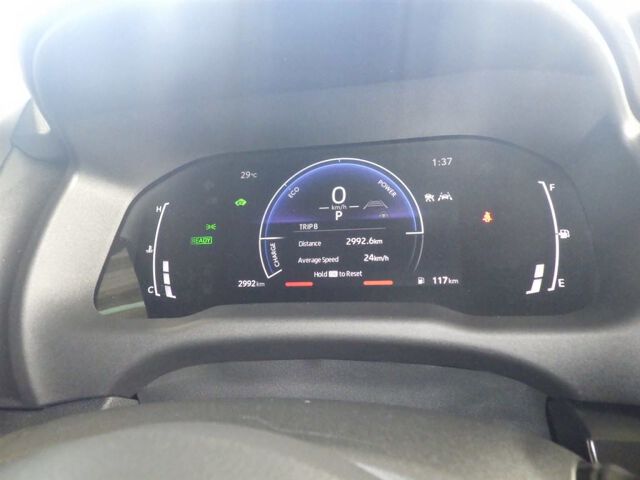 2025 Toyota Aqua Z auction photo 6