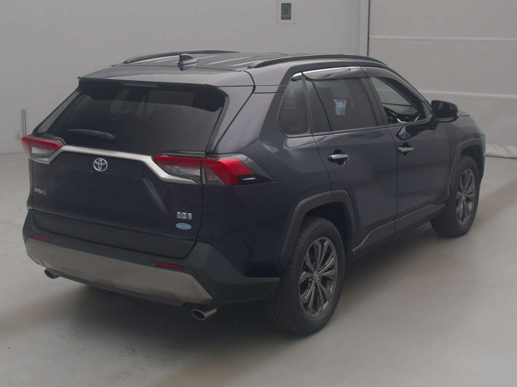 2022 Toyota RAV4 ハイブリッドG 4WD auction photo 2