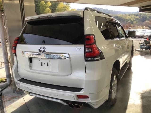 2022 Toyota Land Cruiser Prado TX Lパッケージ 4WD auction photo 4
