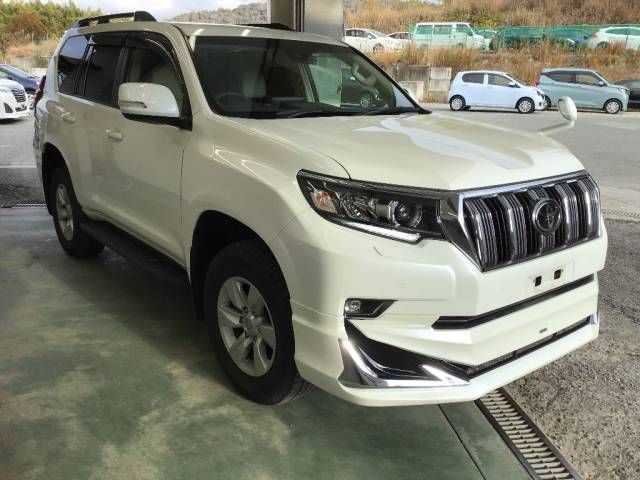 2022 Toyota Land Cruiser Prado TX Lパッケージ 4WD auction photo 2