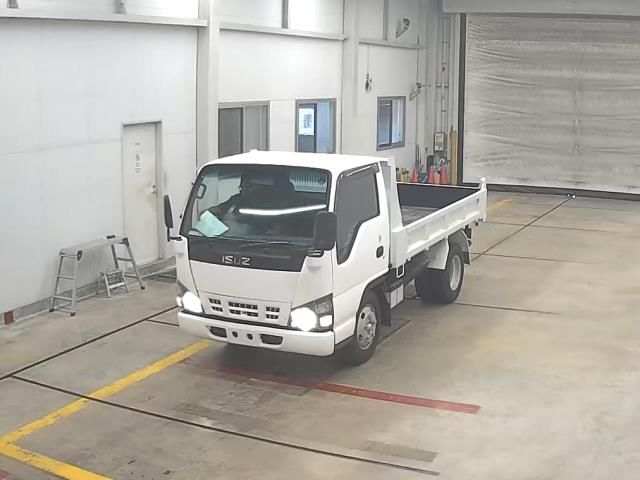 Japan Auction Vehicles 10 2005 Isuzu Elf ダンプ auction photo