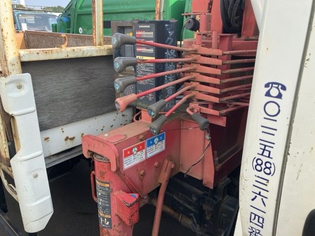 2005 Toyota Dyna Flat crane auction photo 21