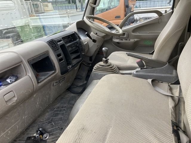 2005 Toyota Dyna ヒラ.クレーン auction photo 5