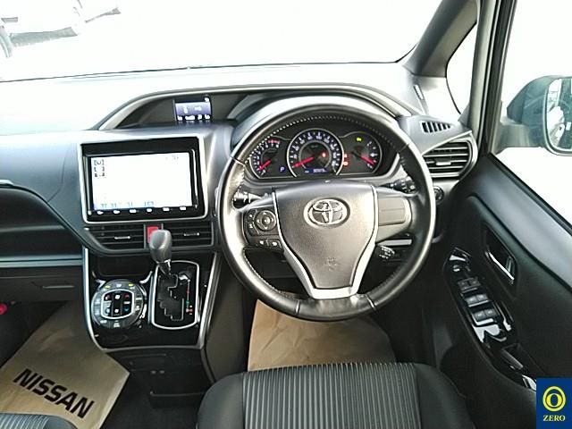 2020 Toyota Voxy ZSキラメキII auction photo 5