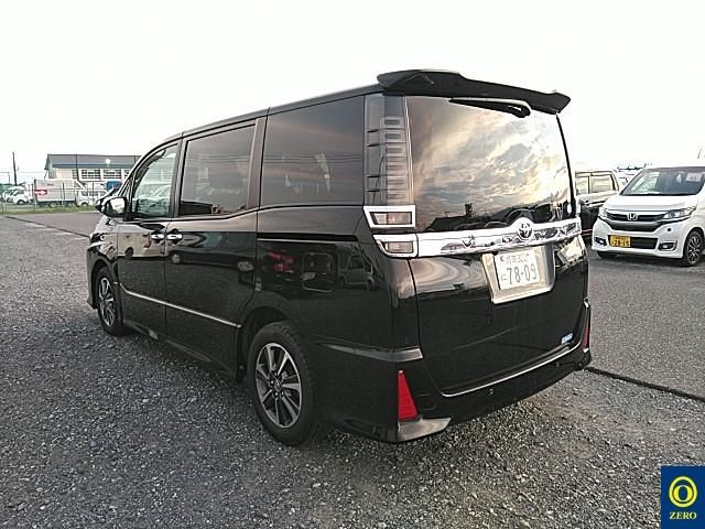 2020 Toyota Voxy ZSキラメキII auction photo 3