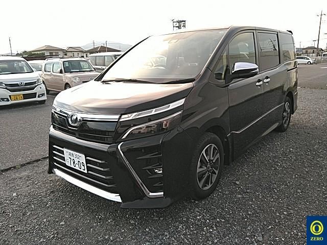 2020 Toyota Voxy ZSキラメキII auction photo 2