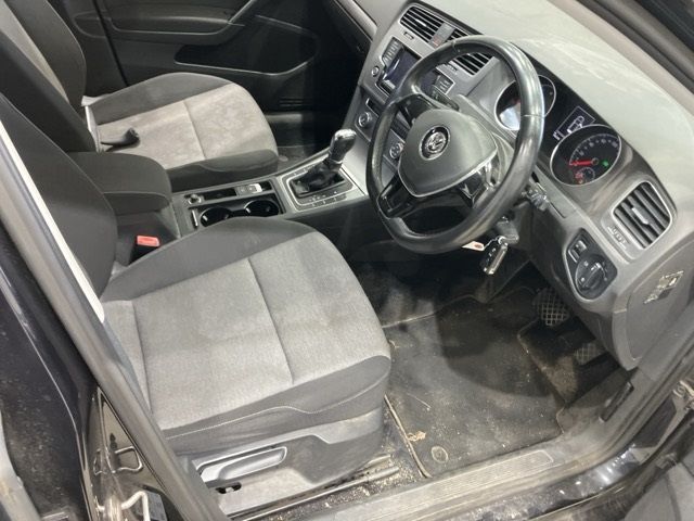 2013 Volkswagen VW ゴルフ TSI トレンドライン ブルーモーショ auction photo 8