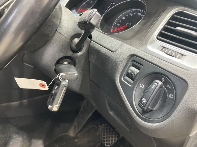2013 Volkswagen VW ゴルフ TSI トレンドライン ブルーモーショ auction photo 6