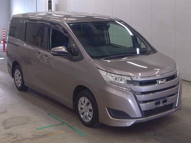 2020 Toyota Noah X Welcab Japan auction vehicle