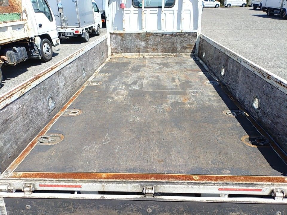 2016 Isuzu Elf auction photo 8