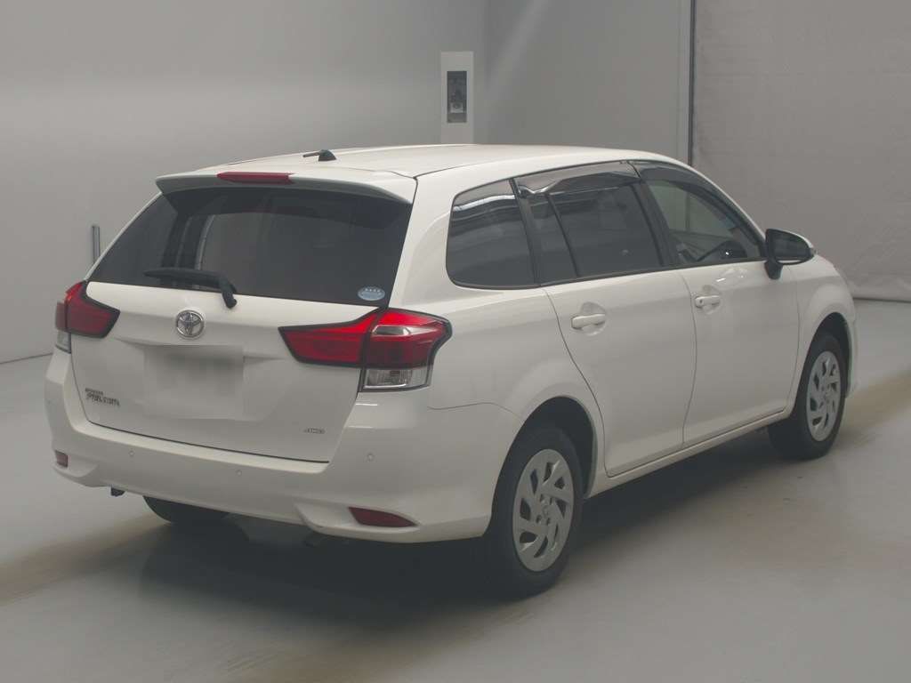 2019 Toyota Corolla Fielder 1.5X 4WD auction photo 2