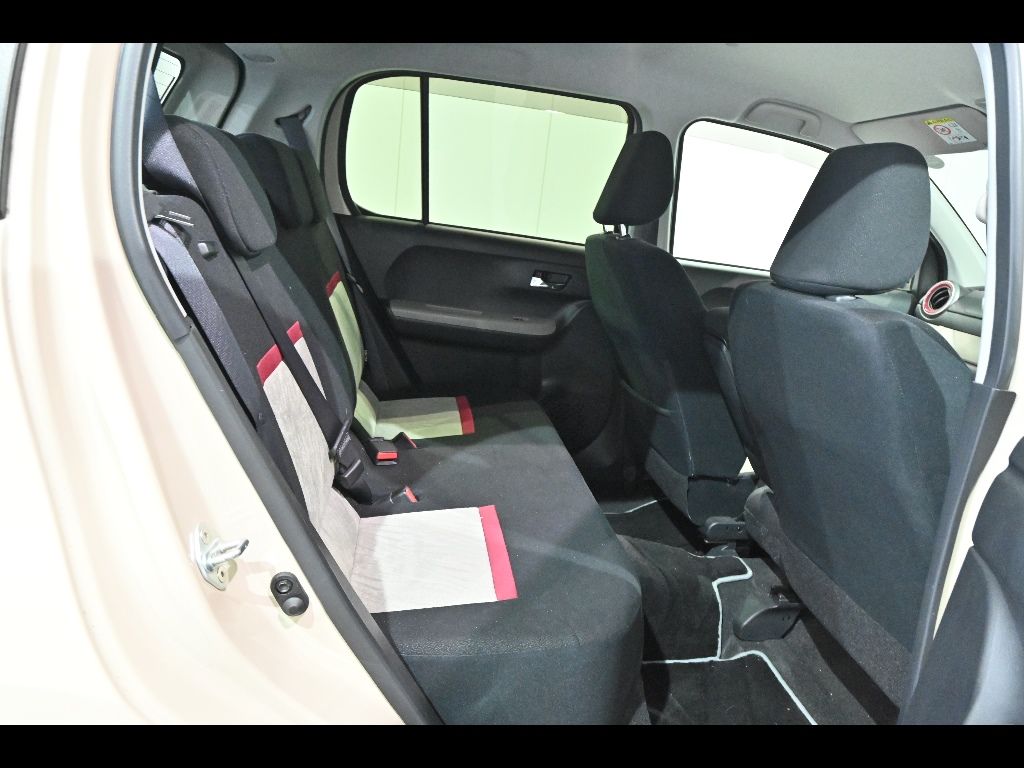 2018 Toyota Passo モーダGパッケージ auction photo 7