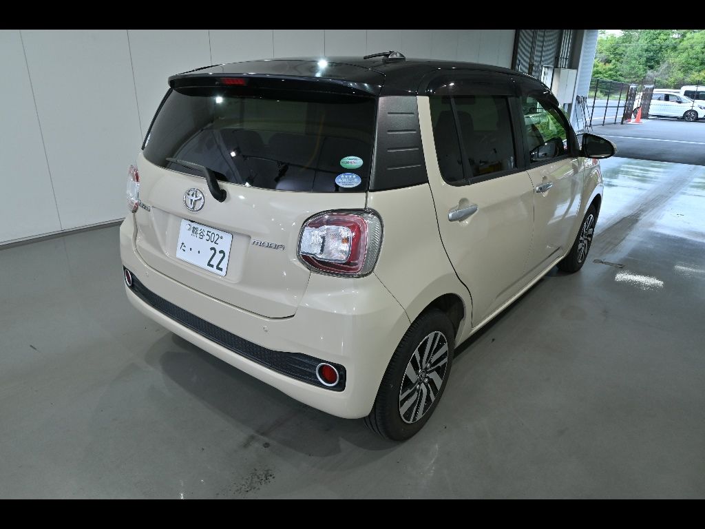 2018 Toyota Passo モーダGパッケージ auction photo 2