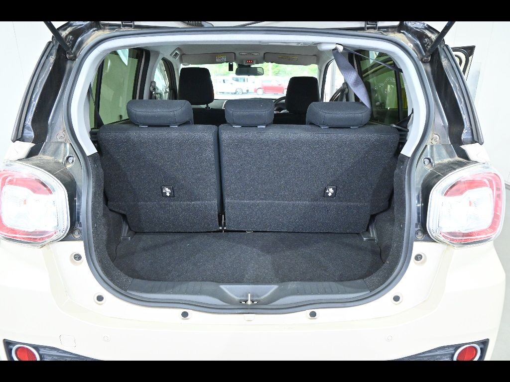 2018 Toyota Passo モーダGパッケージ auction photo 13