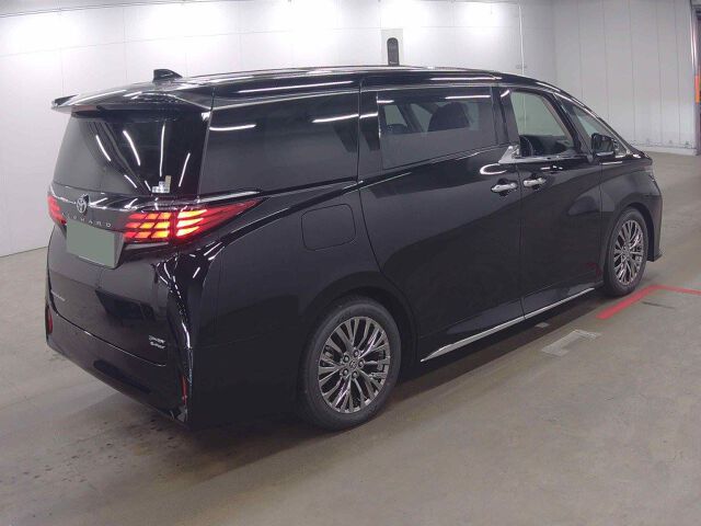 2025 Toyota Alphard Executive Lounge 4WD auction photo 5