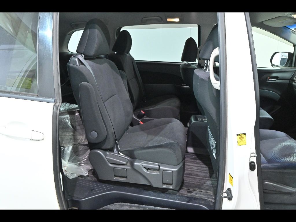 2012 Toyota Estima Aeras 7 people auction photo 7
