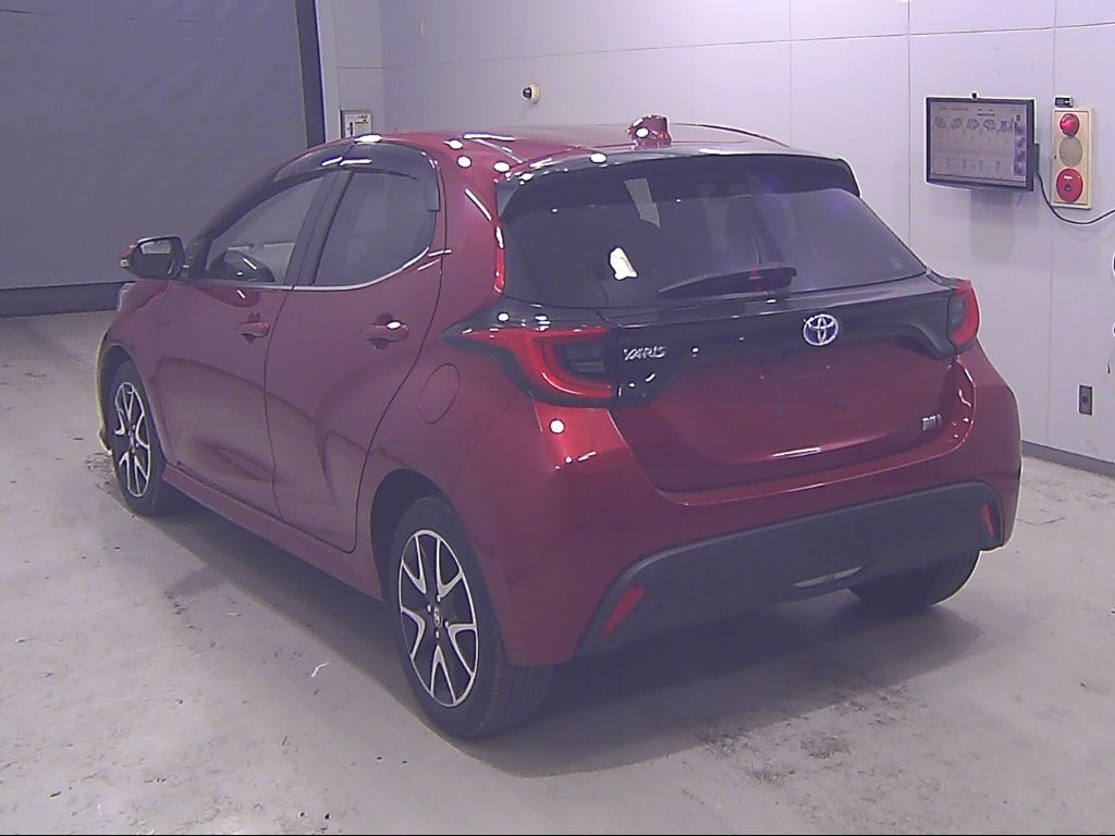 2023 Toyota ヤリス 5HB ハイブリッドZ auction photo 5