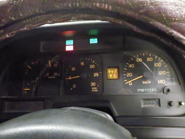 2002 Isuzu dump auction photo 6