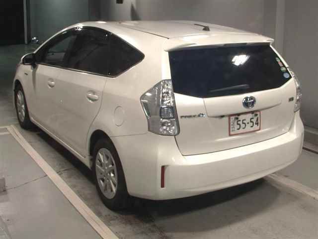2012 Toyota Prius Alpha S auction photo 2