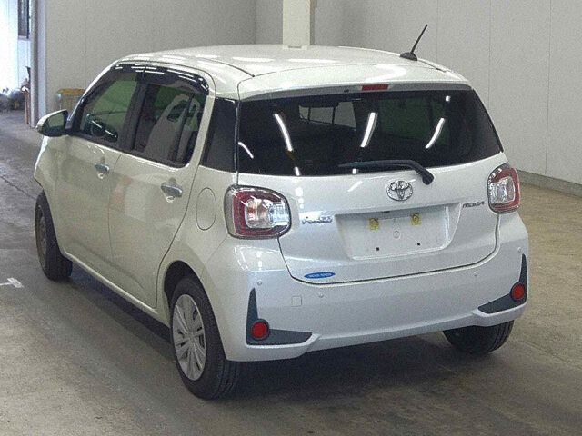 2023 Toyota Passo Moda Charm auction photo 2