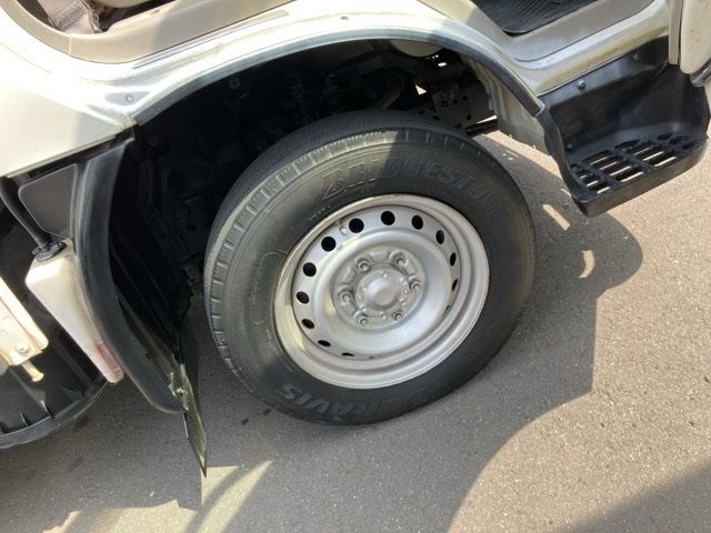 2004 Toyota Dyna ヒラ auction photo 9