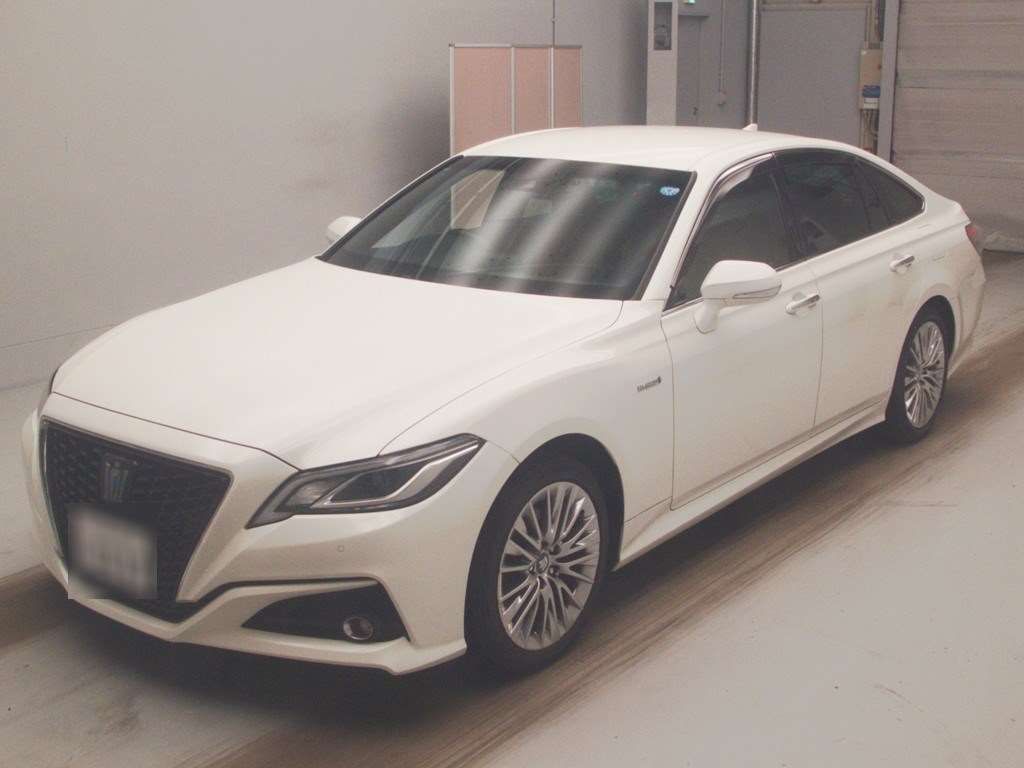 2020 Toyota Crown S Elegance Style Japan auction vehicle