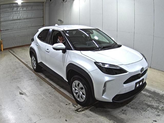 Japan Auction Vehicles 5 2025 Toyota Yaris Cross ハイブリッドU auction photo