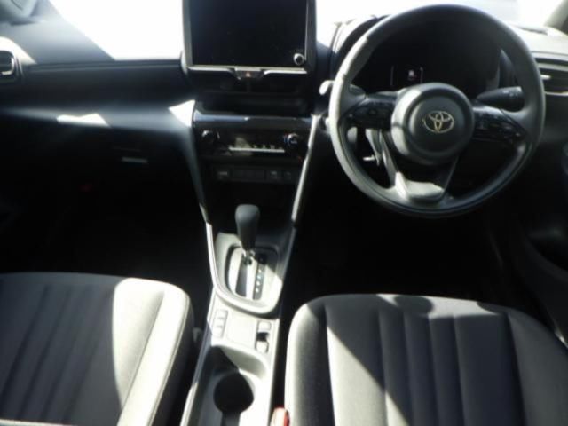 2025 Toyota Yaris Cross ハイブリッドU auction photo 3