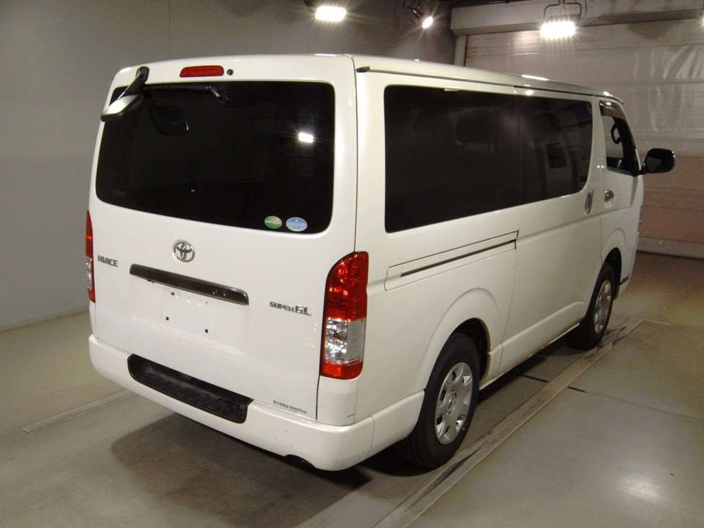2019 Toyota Hiace Super GL Dark Ply 4WD auction photo 2