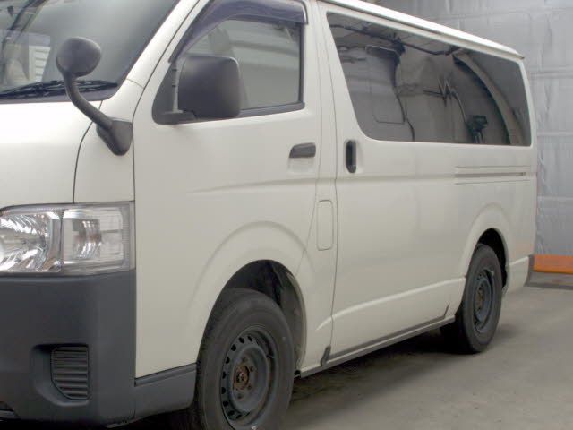2021 Toyota ハイエースV DX 1トン 6ニン auction photo 4