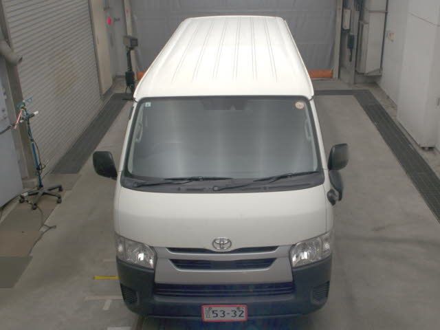 2021 Toyota ハイエースV DX 1トン 6ニン auction photo 6