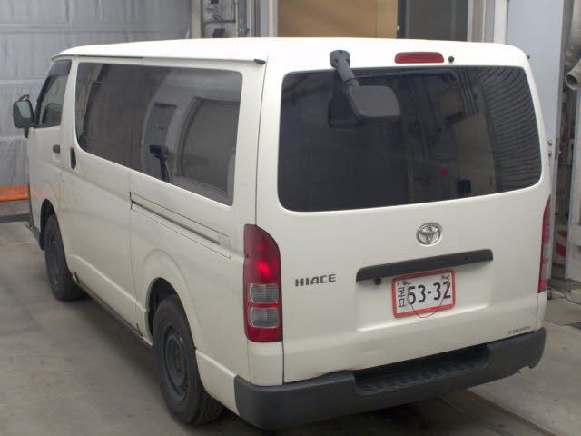 2021 Toyota ハイエースV DX 1トン 6ニン auction photo 2