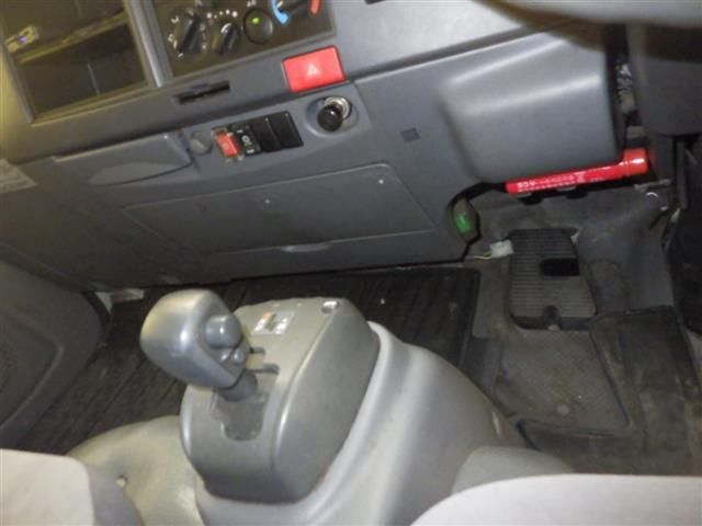2011 Isuzu Elf シャーシ auction photo 7